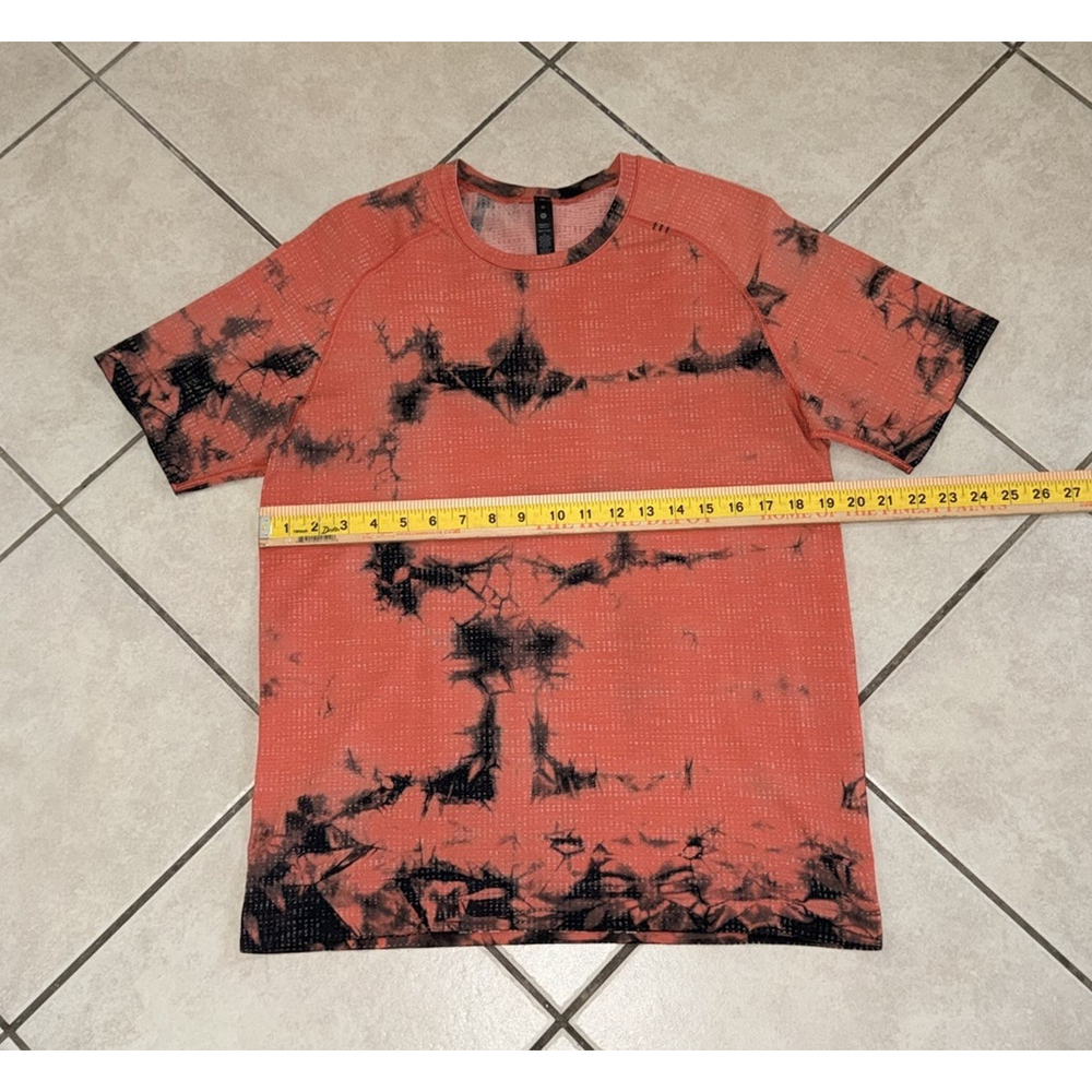 LULULEMON METAL VENT SHORT SLEEVE ORANGE BLACK SIZE MEDIUM - Picture 2 of 8
